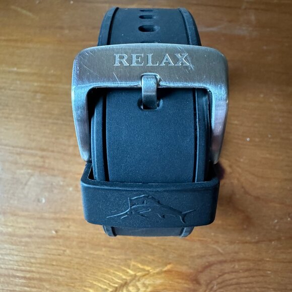 Tommy Bahama RLX1006 BEACH CRUISER Chronograph Red Black Polyurethane StrapWatch - Picture 12 of 13